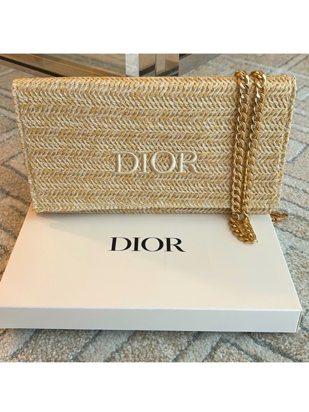 Brand New in a box Dior Beaute Raffia Clutch comes w an unbranded 47” gold chain